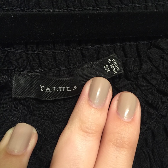 Off-Shoulder Top - Picture 5 of 5